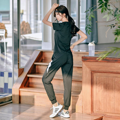 Chic and Casual Women's Short Sleeve Workout Suit-Elevate Your Fashion