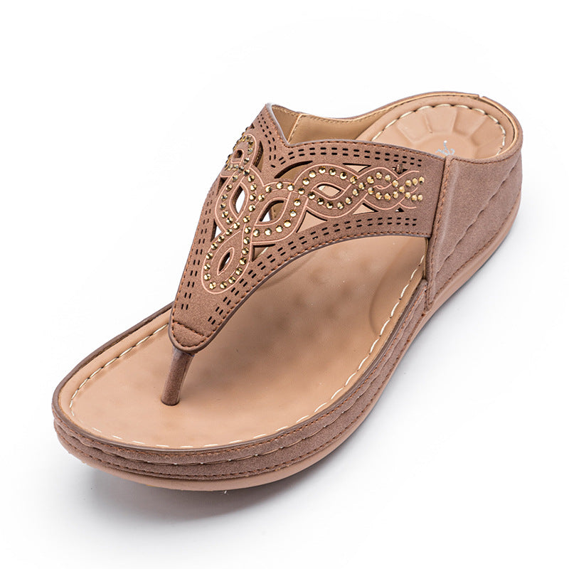 Southeast Asian Retro Wedge Flip-Flops for Stylish Sandal Comfort