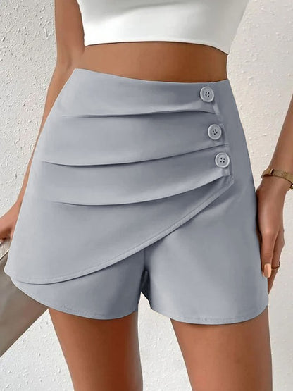 Ladies' Light and Slim Fit Shorts for a Stylish Commuting Look