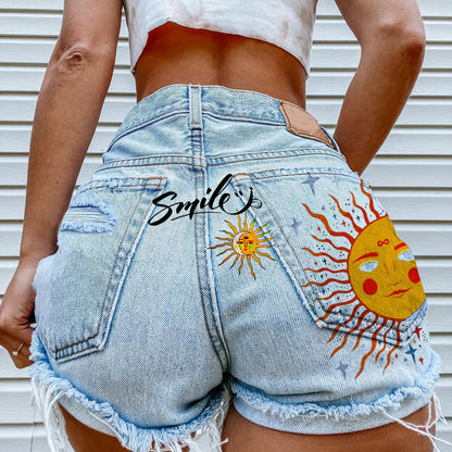 Women's Casual Vintage Denim Shorts for a Timeless Look