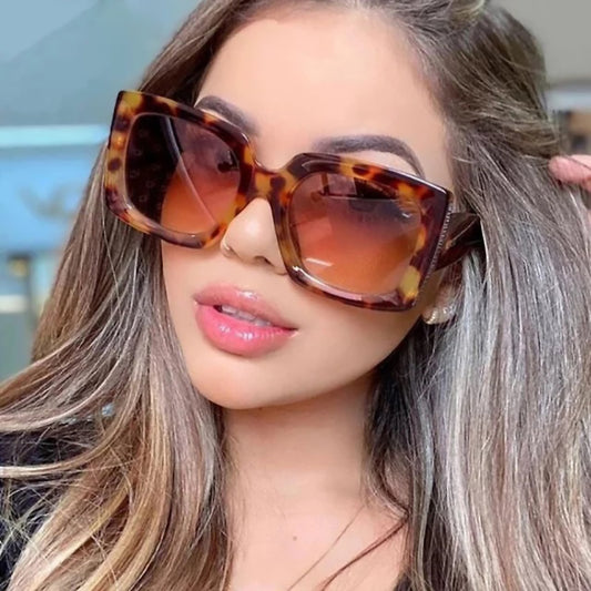 Square Bright Black Sunglasses for Women-Trendy and Stylish