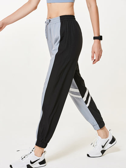 Lightweight and Breathable Women's Sports Pants for Running and Yoga
